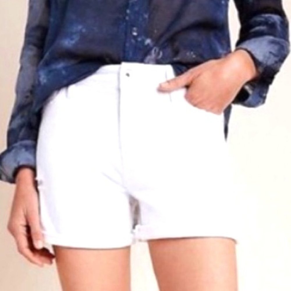 Pilcro And The Letterpress White Slim Boyfriend Shorts